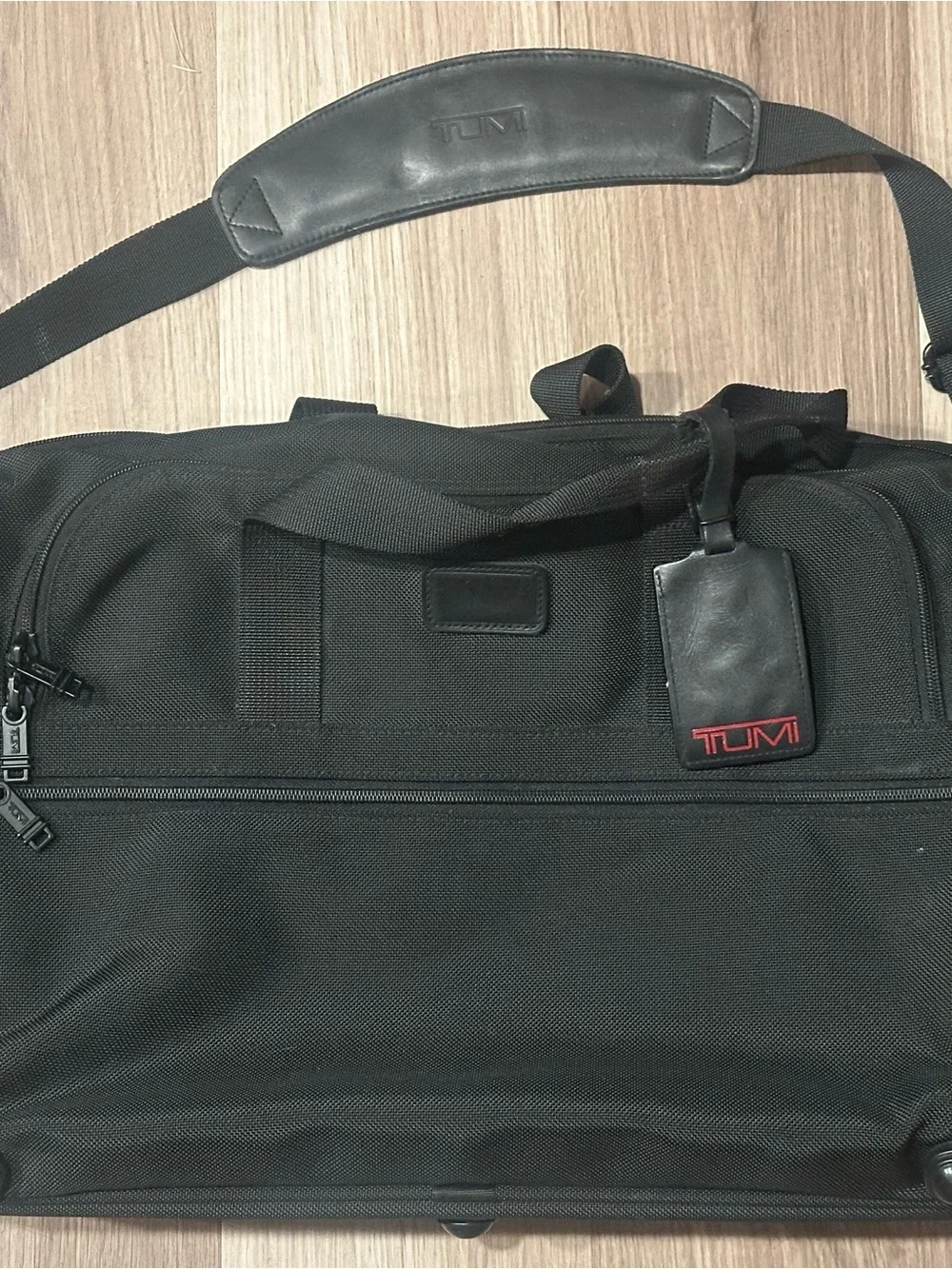 TUMI 2677D3 Dakota 2